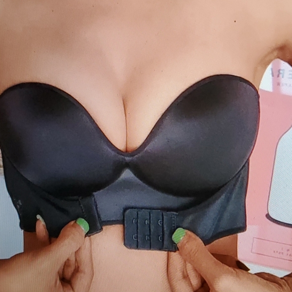 Strapless never worn, wireless, front closure bras - Picture 4 of 4